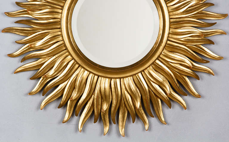French Vintage Giltwood Sunburst Mirror In Good Condition In Austin, TX