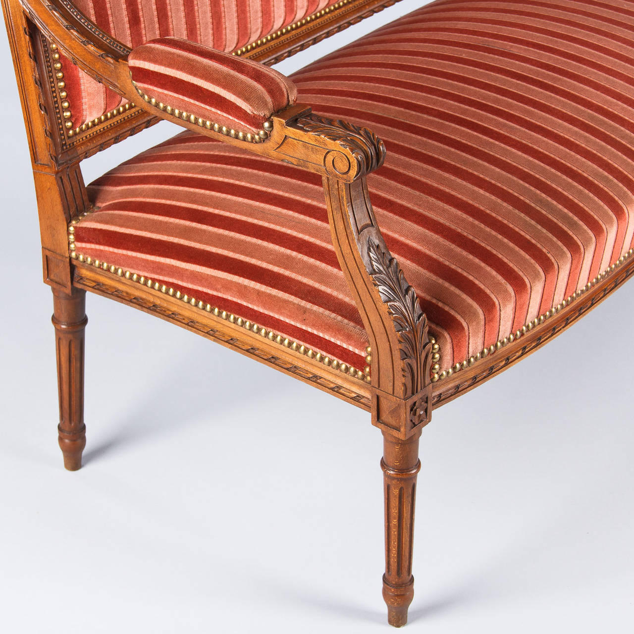 French Louis XVI Style Settee, Early 1900s 1