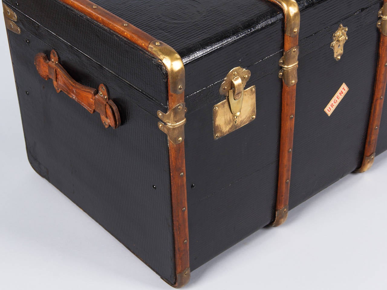 1900s French Black Traveling Trunk 1