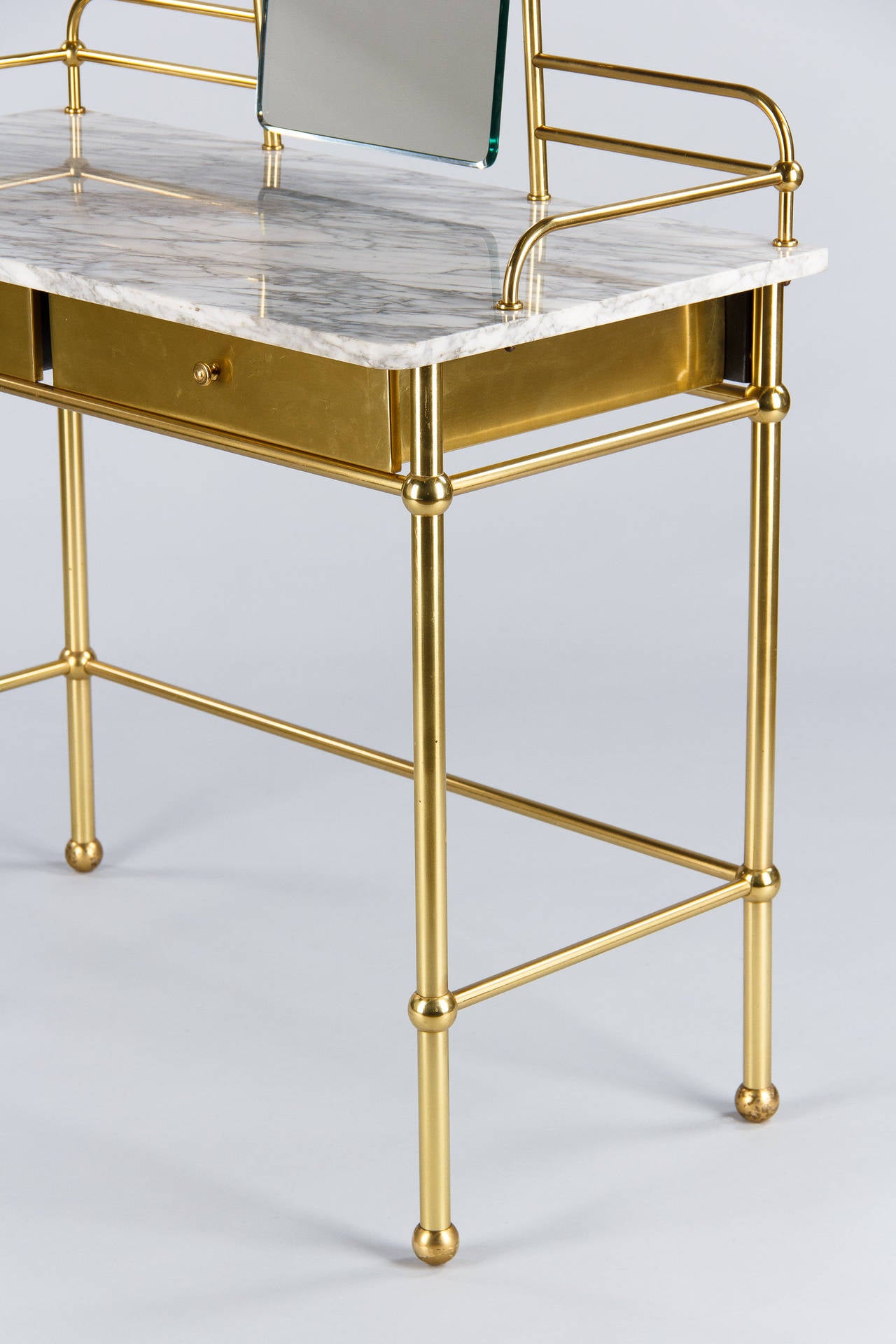 Vintage French Brass and Marble Vanity Table with Stool by Resistub, 1960s In Good Condition In Austin, TX