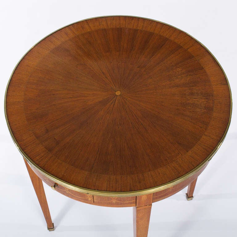 Wood Louis XVI Round Table