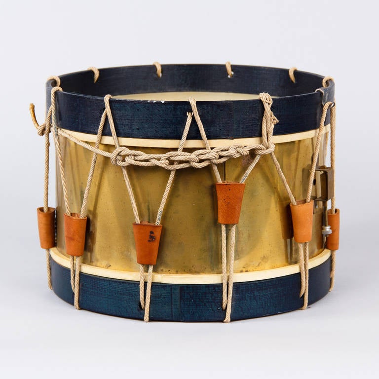 French Town's Crier Drum In Good Condition In Austin, TX