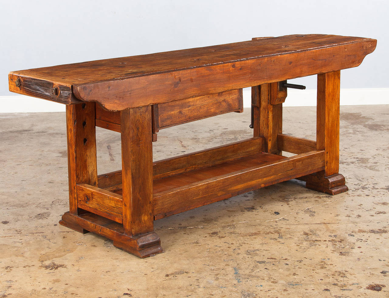 French Industrial Walnut Carpenter's Workbench, Late 1800s 2