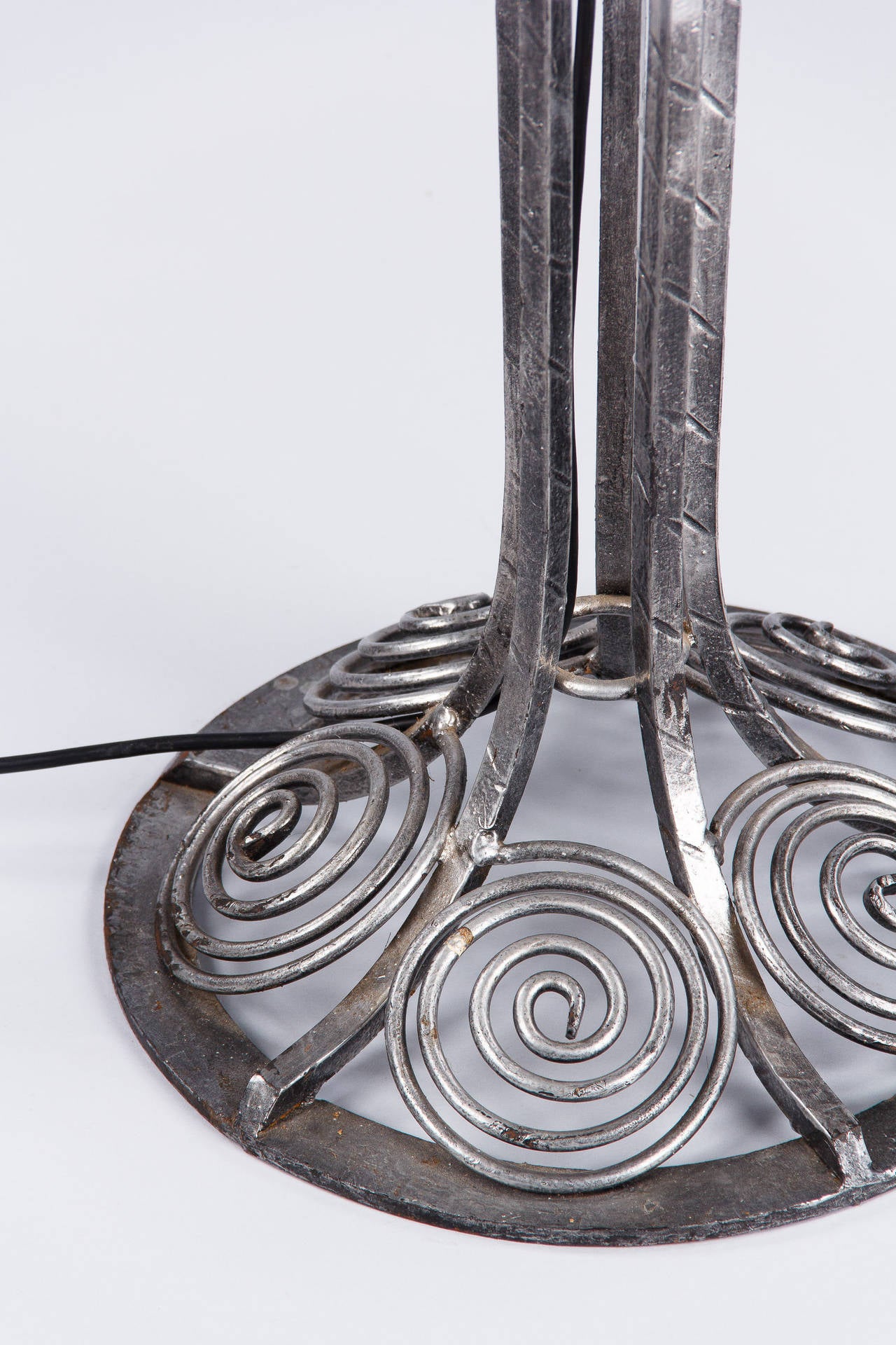 1930s French Art Deco Forged Iron Floor Lamp 2