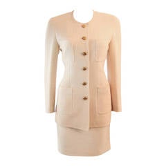 Classic 1993C Chanel Cream Boucle Jacket & Skirt Suit Size 42