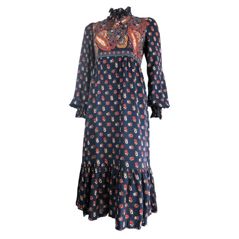 1970s TEAL TRAINA Mignon paisley floral dress For Sale