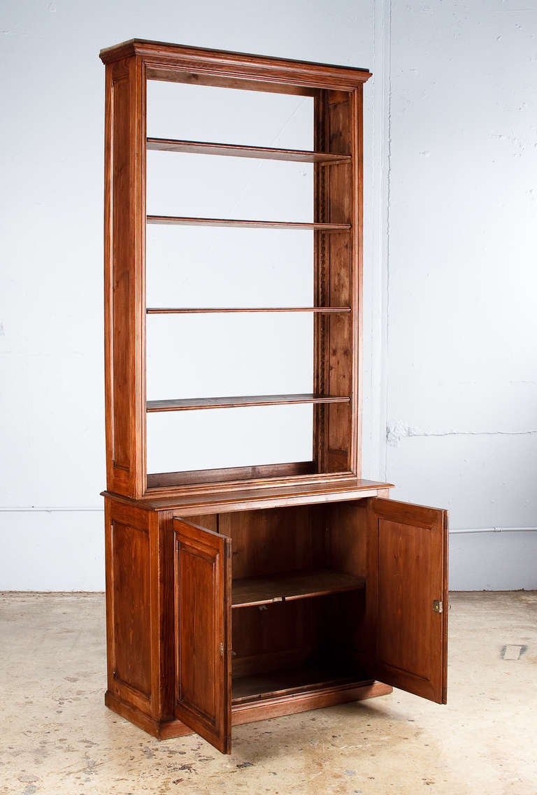 Wood Early 1900s French Pine Bookcase with Cabinet