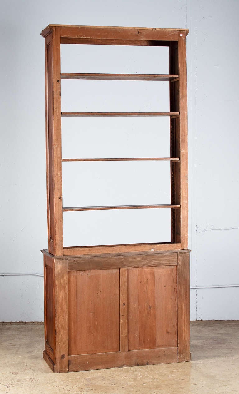 Early 1900s French Pine Bookcase with Cabinet 5