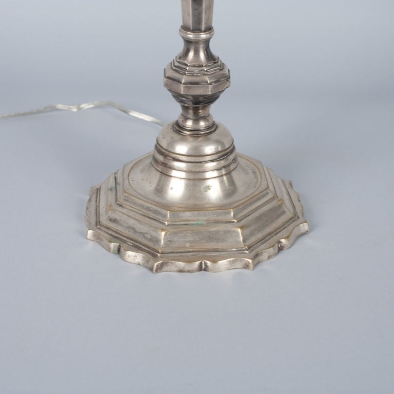 20th Century French Louis XVI Style Silver Metal Table Lamp, Early 1900s