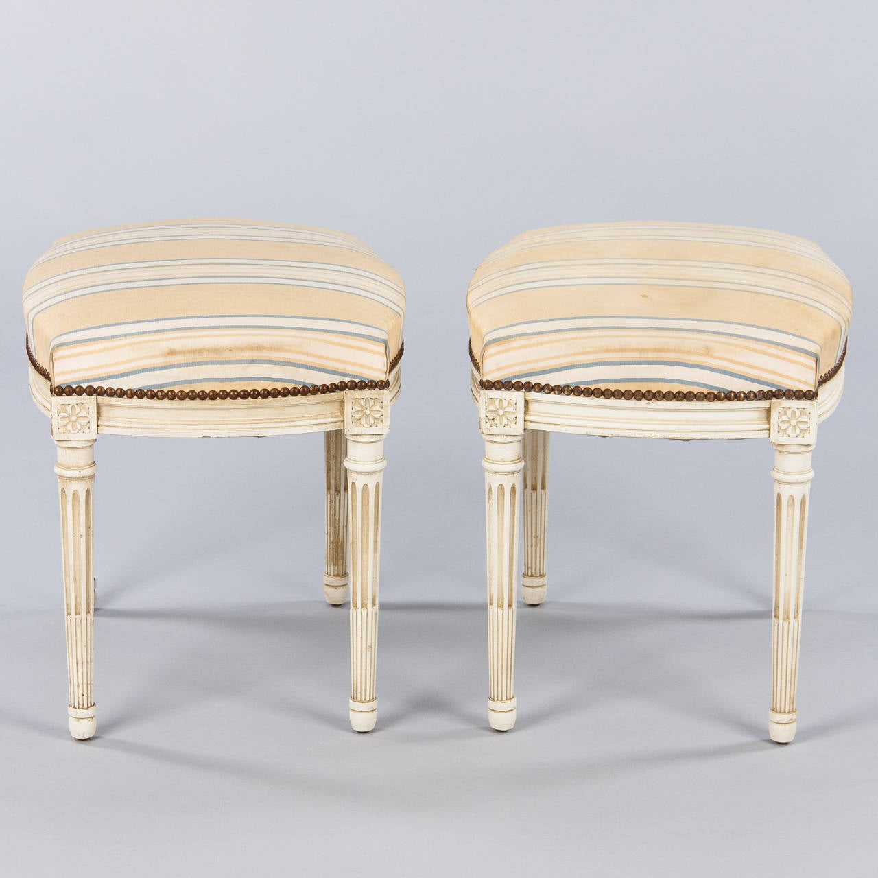 20th Century Pair of French Louis XVI Style Painted Stools, Early 1900s