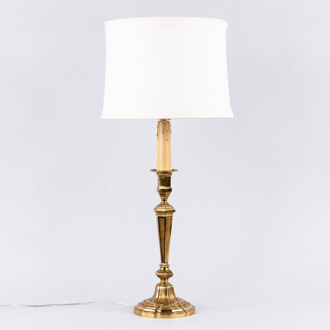 1900s lamp