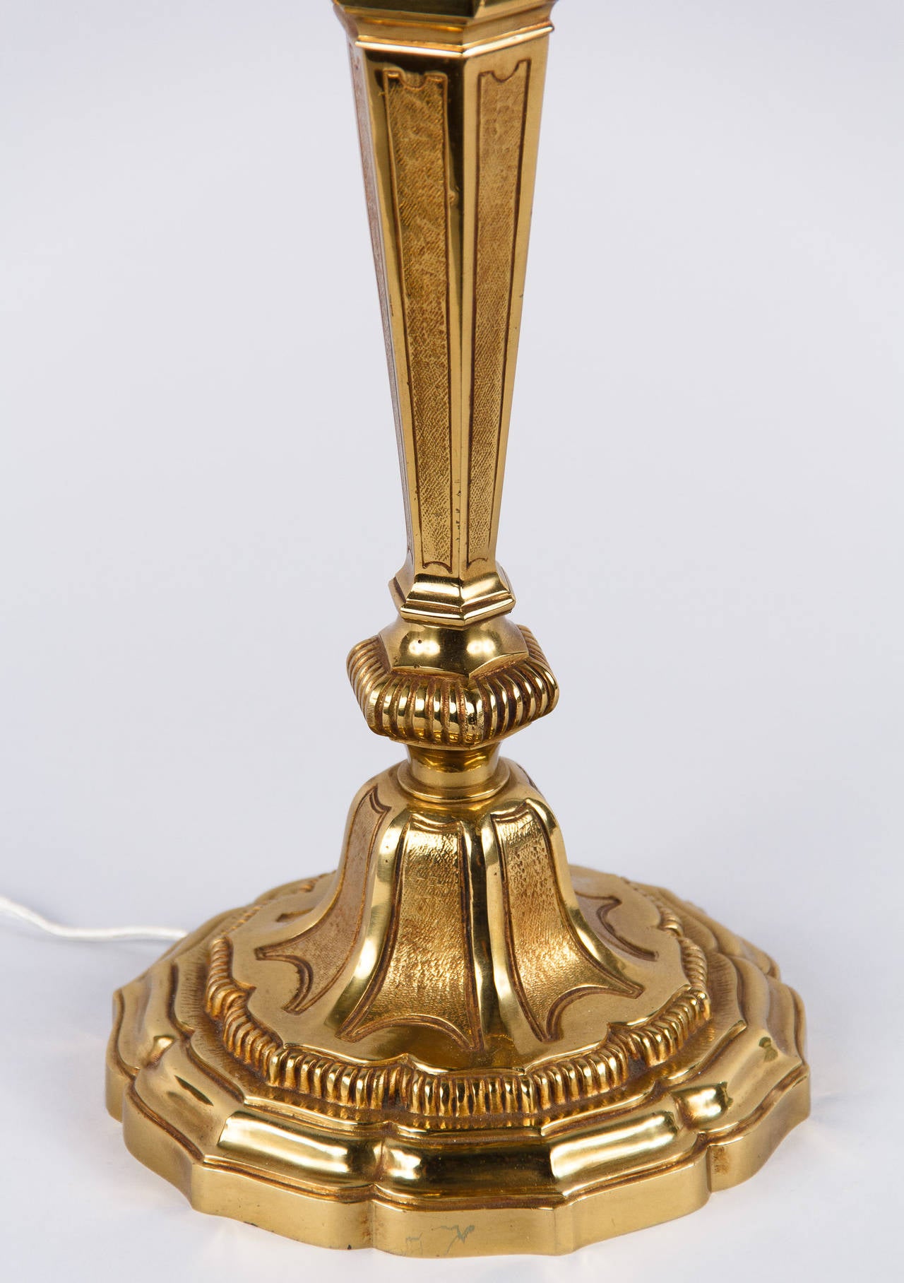 Polished Early 1900s French Brass Table Lamp For Sale
