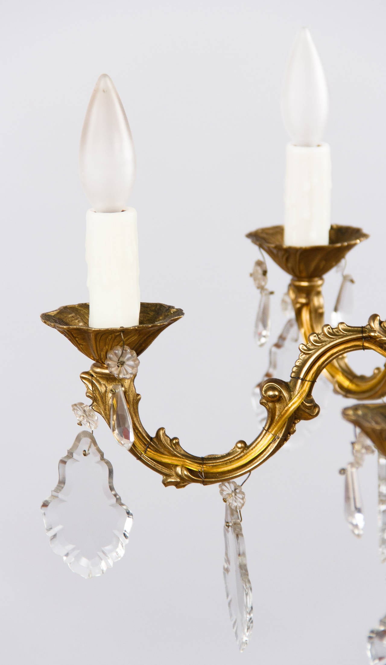 Mid-20th Century French Louis XV Style Gilded Bronze Chandelier, 1940s