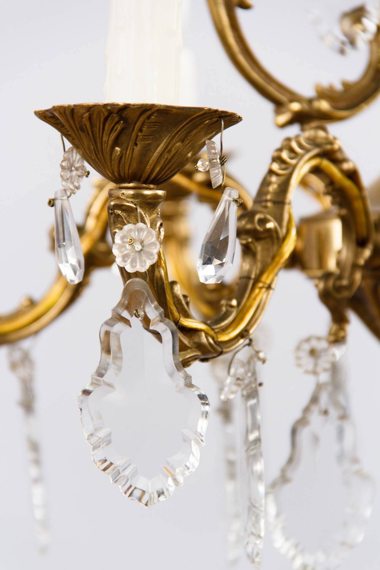 French Louis XV Style Gilded Bronze Chandelier, 1940s 1