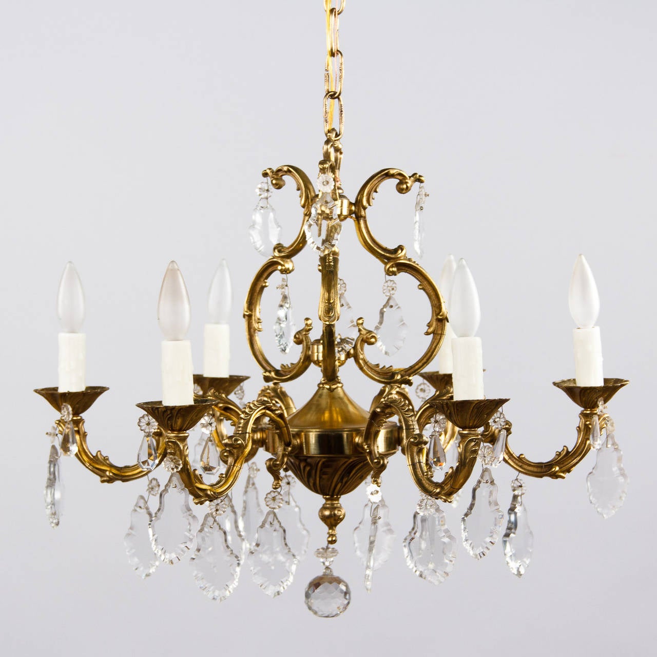 French Louis XV Style Gilded Bronze Chandelier, 1940s 3