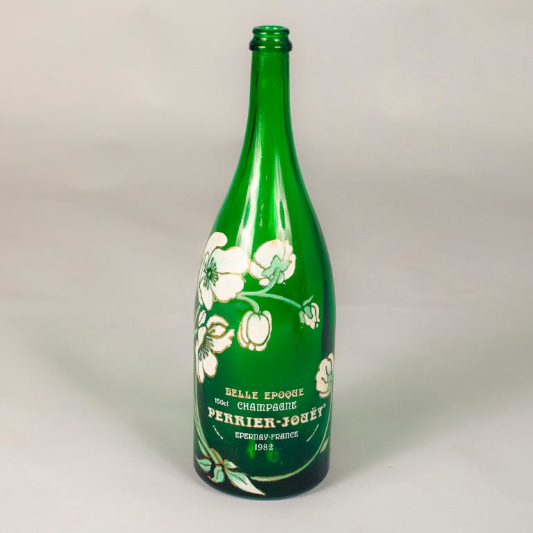 20ième siècle Bouteille à champagne et seau vintage Perrier-Jouet