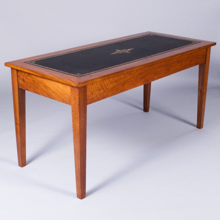 French Louis XVI Style Cherrywood Desk with Leather Top, circa 1900s 1