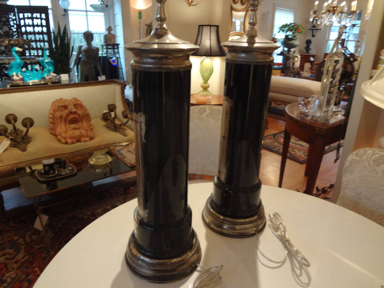 Pair of Italian Neoclassical Fornasetti Style Églomisé Lamps  1