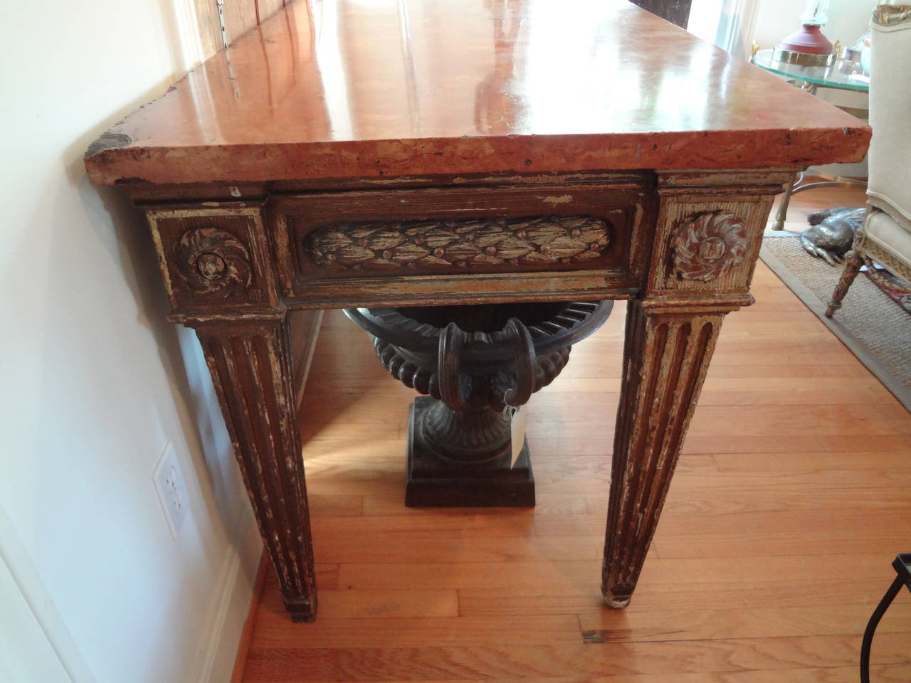 17th Century Italian Neoclassical Style Giltwood Console Table with Marble Top For Sale 1