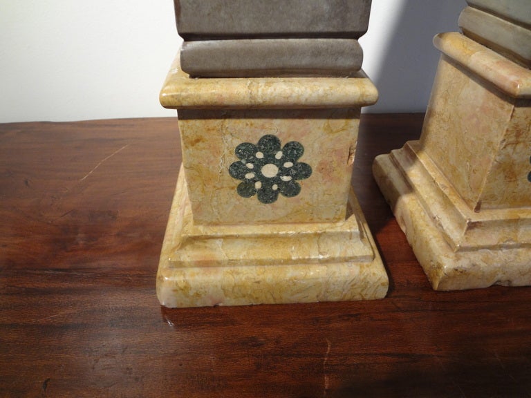 Pair of 19th Century Italian Neoclassical Style Marble Obelisks For Sale 1