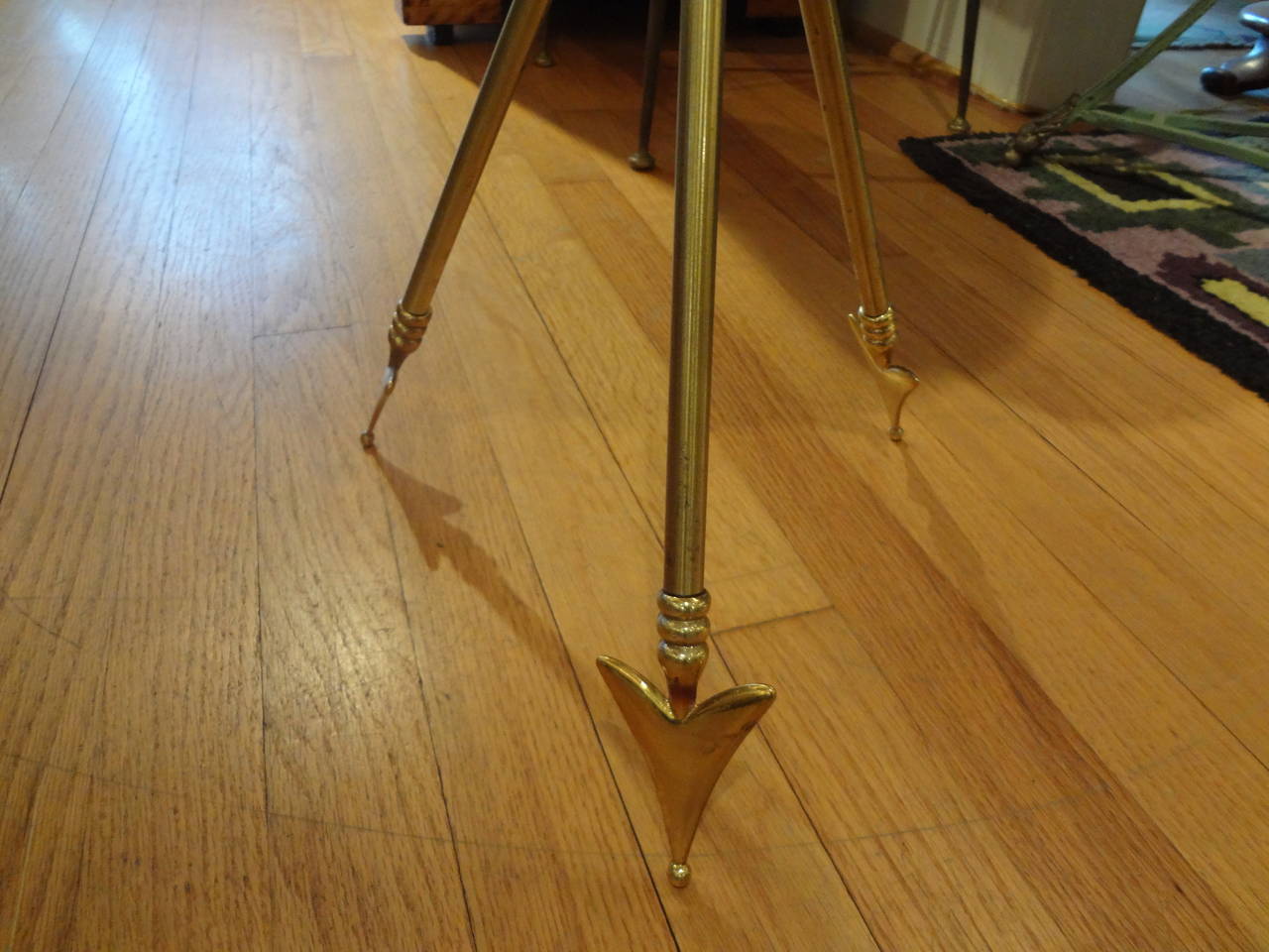 Pair Of French Maison Jansen Style Brass Arrow Gueridons  In Good Condition In Houston, TX