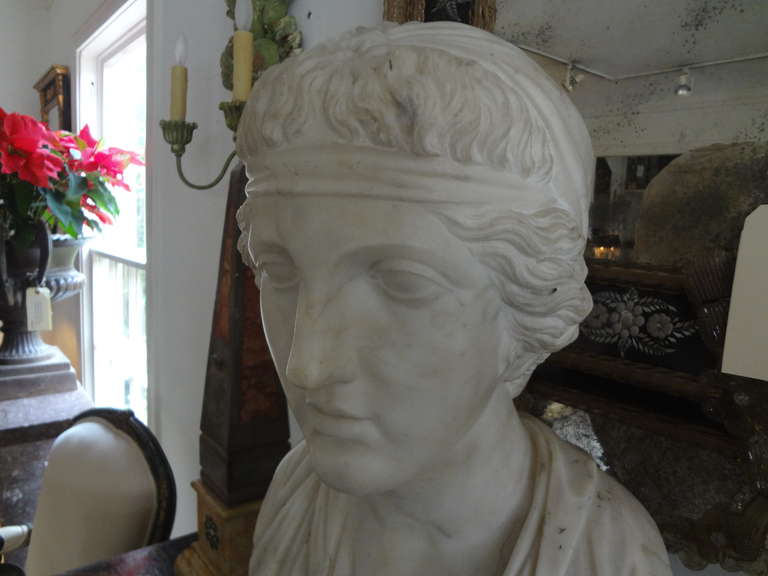 18th Century and Earlier 17th Century Italian Carrara Marble Bust of Classical Roman For Sale