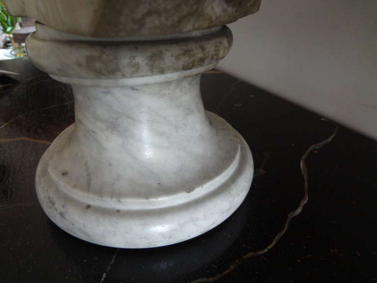 17th Century Italian Carrara Marble Bust of Classical Roman For Sale 1
