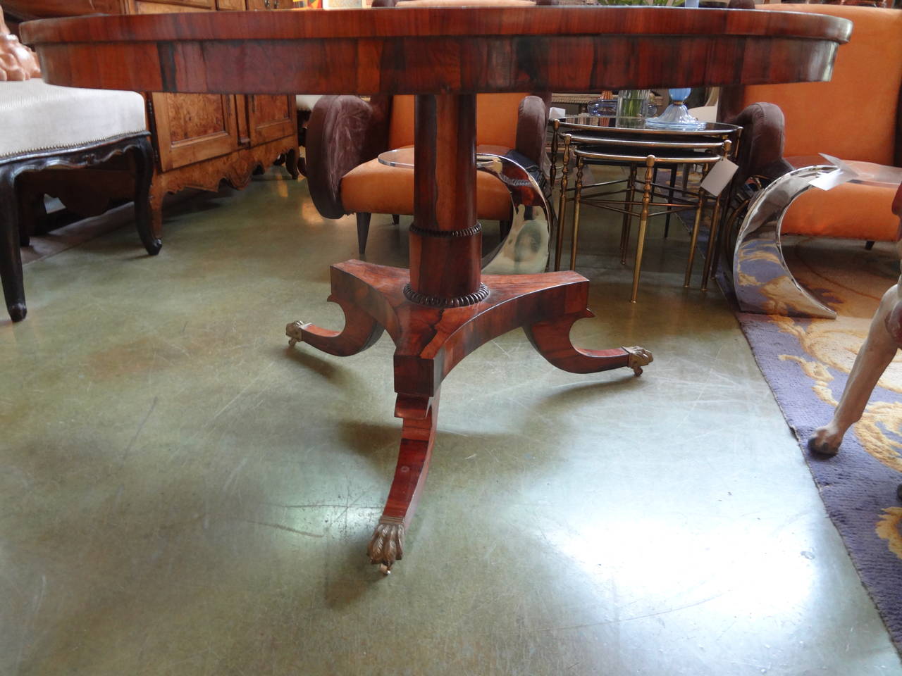 English Regency Rosewood Tilt Top Pedestal Center Table In Good Condition In Houston, TX