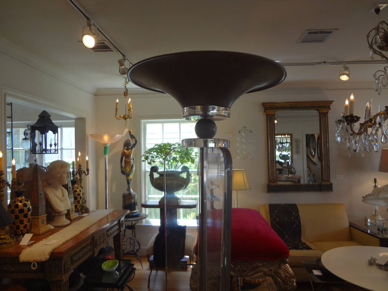 Mid-Century Modern Lucite Floor Lamp or Torchiere In Good Condition For Sale In Houston, TX