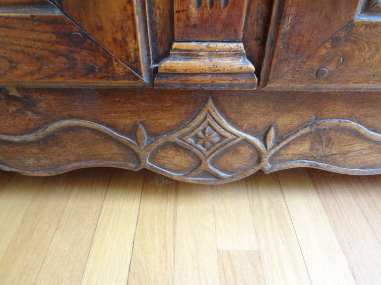 18th Century and Earlier 18th Century French Louis XIV Walnut Buffet