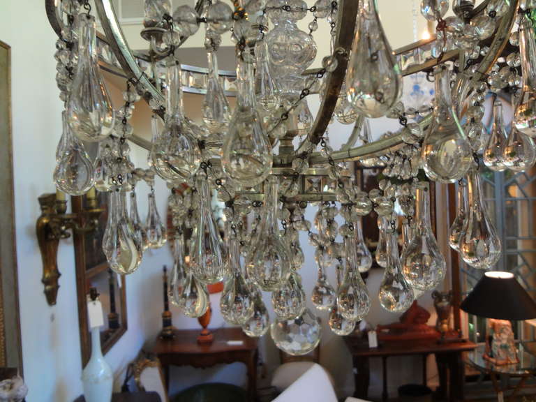 Bronzo Lampadario di cristallo a 8 luci in stile Maison Baguès francese in vendita