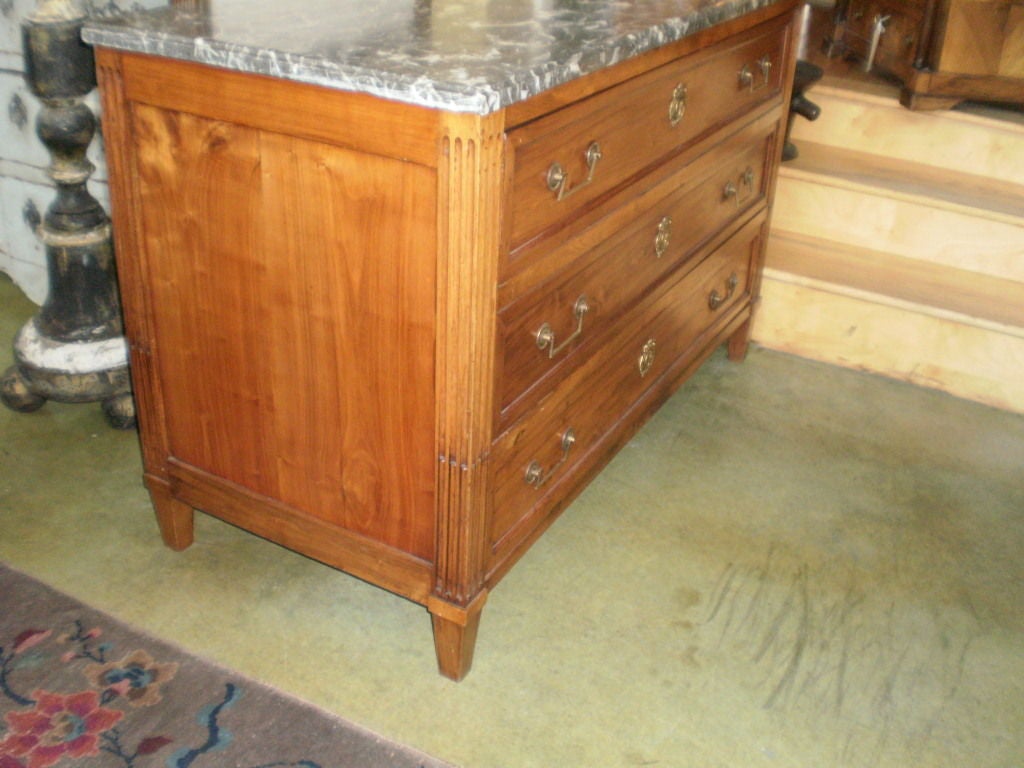 FRENCH LOUIS XVI WALNUT COMMODE