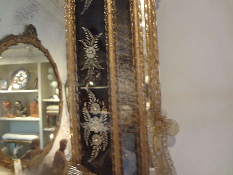 Antique Venetian Glass Octagonal Mirror In Good Condition In Houston, TX