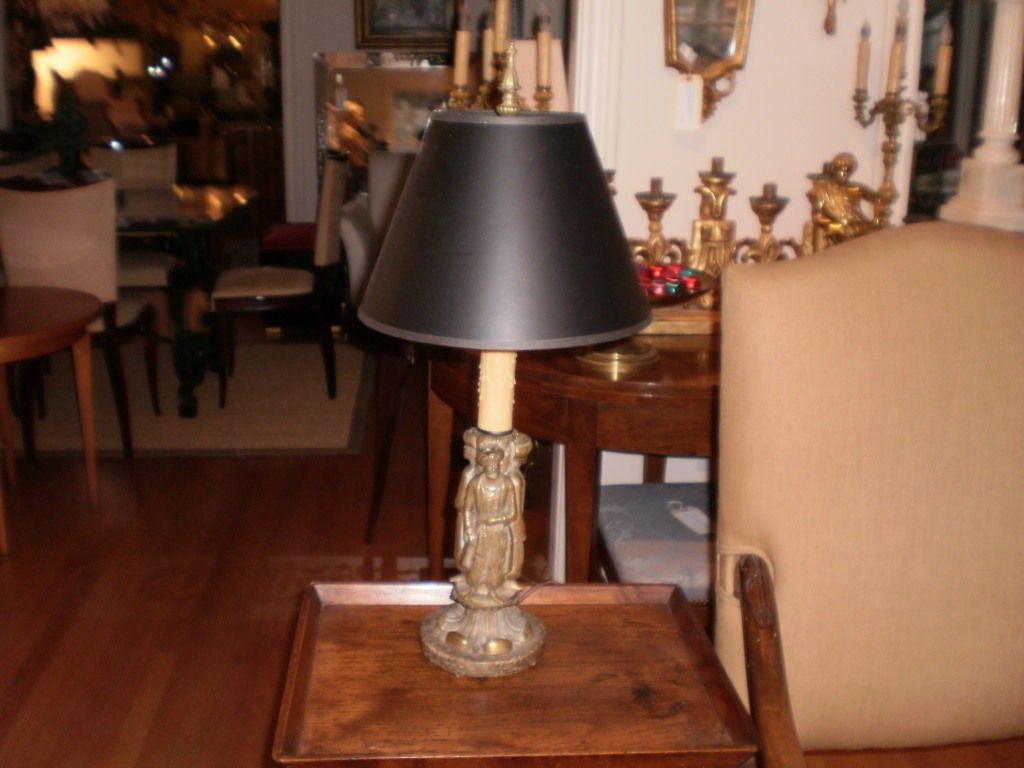 French Maison Jansen style bronze Orientalist lamp.
Unusual French Maison Jansen inspired bronze orientalist or chinoiserie style figural lamp. This bronze or brass lamp has been newly wired for the U.S. market.
Shade is for display purposes only