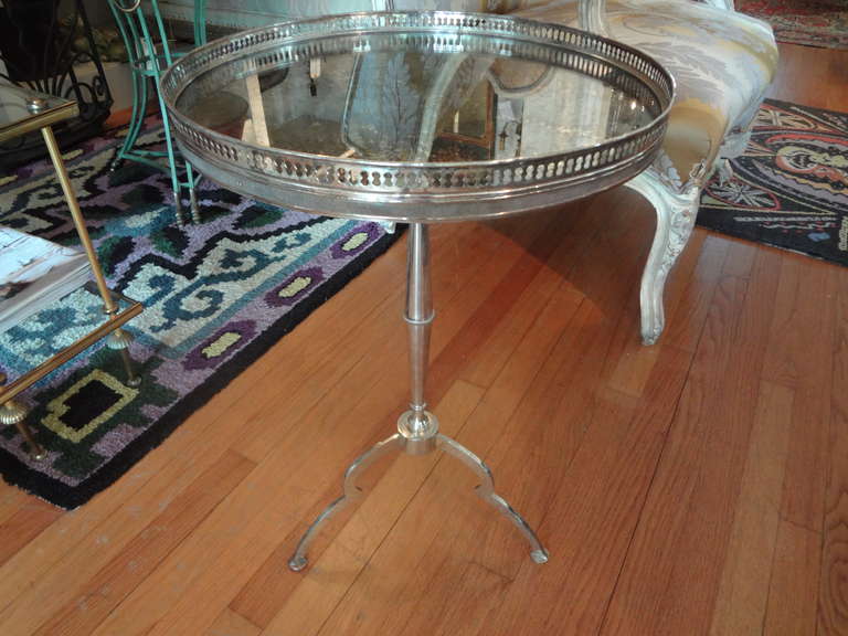 Chic French Louis XVI Style Silver Plated Gueridon With Mirrored Gallery Top