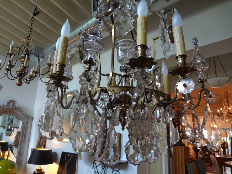 Antico lampadario francese in stile Baccarat in bronzo e cristallo in vendita 1
