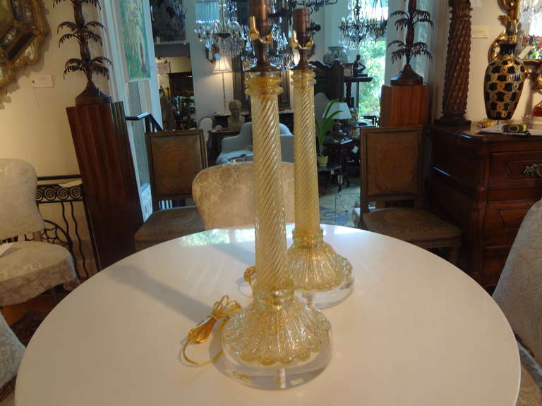 Pair of Murano Glass Lamps In Excellent Condition In Houston, TX