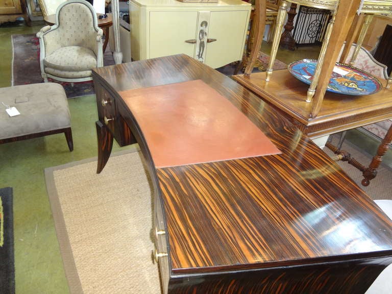 French Art Deco Desk in Macassar Inspired by Émile-Jacques Ruhlmann In Good Condition In Houston, TX