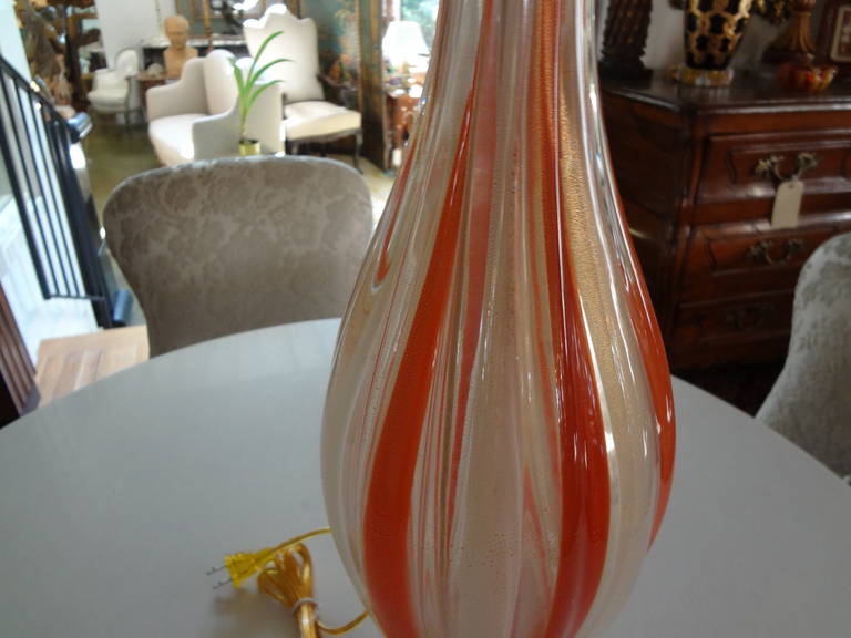 Barovier Mid-Century Modern Italian Murano Glass Lamp In Good Condition For Sale In Houston, TX