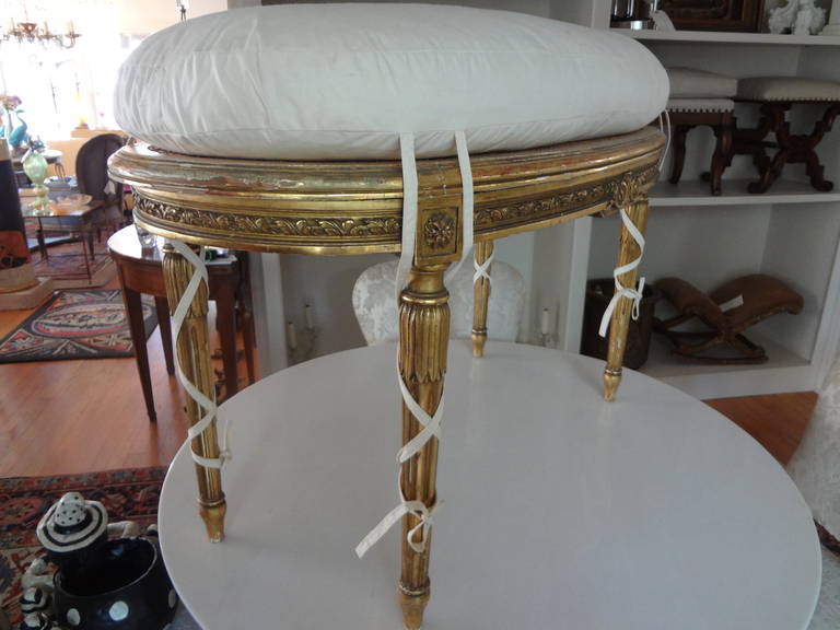 19th Century French Louis XVI Style Giltwood Banquette 3