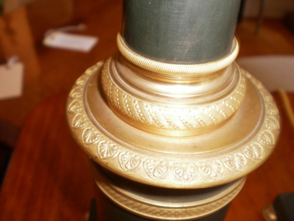 Pair of French Neoclassical Style Tole and Bronze Table Lamps In Excellent Condition In Houston, TX