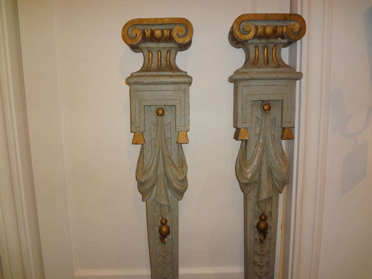 Italian Neoclassical Style Painted and Giltwood Architectural Pilaster Columns For Sale 1