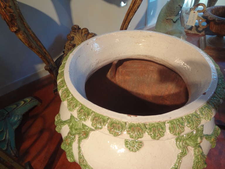 Large Italian Neoclassical Style Glazed Terracotta Urn In Good Condition In Houston, TX