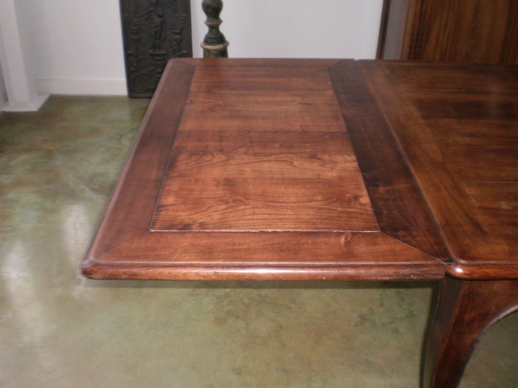 19th Century French Louis XV Style Walnut Dining Table 3