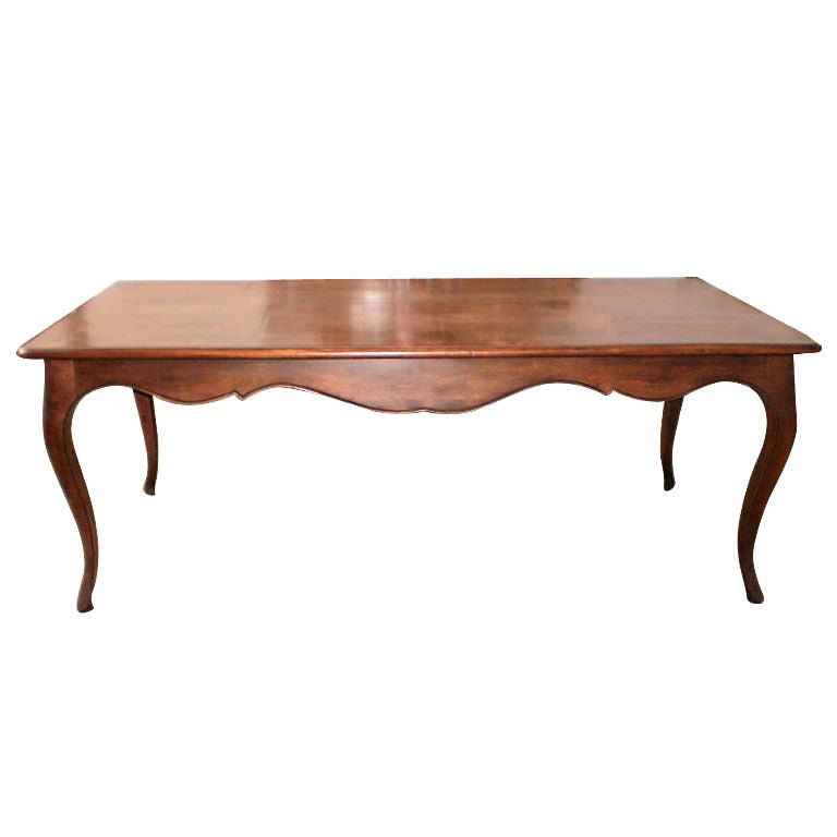 19th Century French Louis XV Style Walnut Dining Table