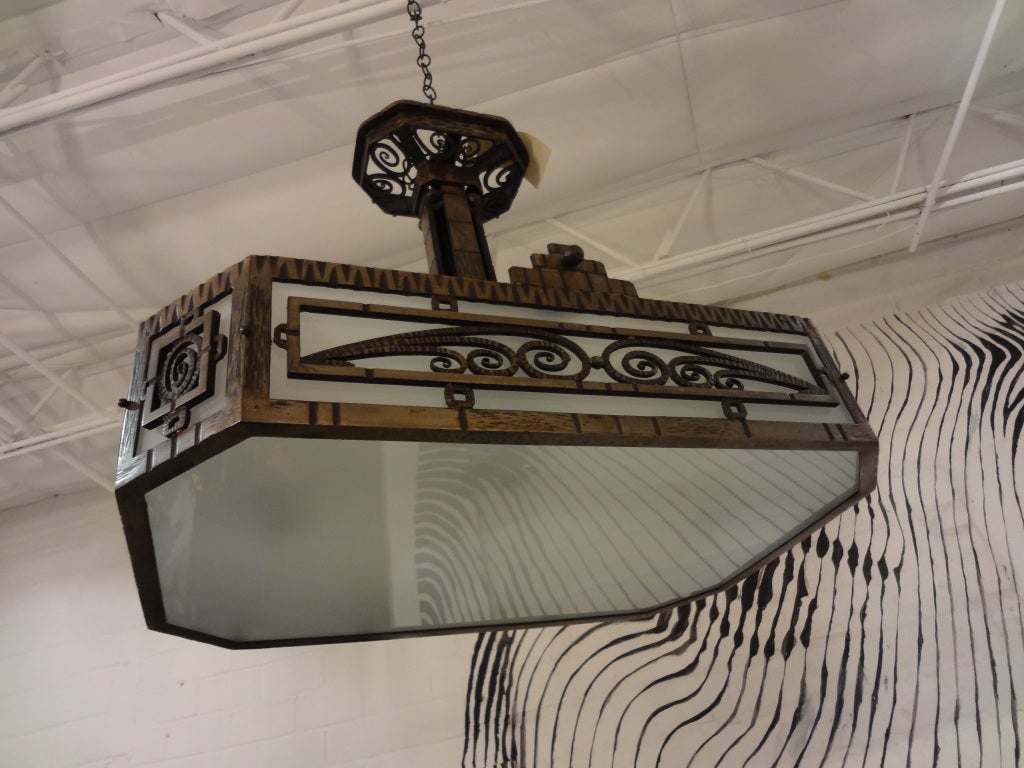 Mid-20th Century French Art Deco Wrought Iron Chandelier by Piguet