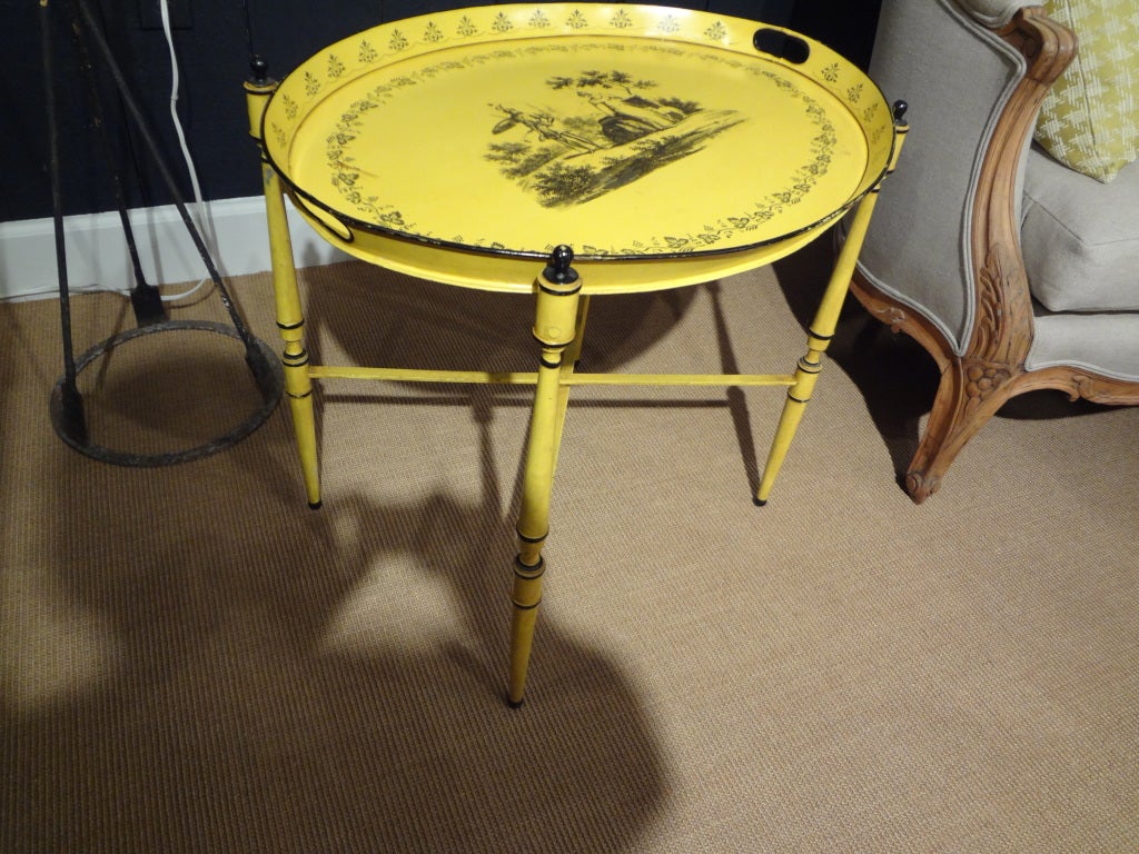 Mid-20th Century Italian Neoclassical Style Tole Tray Table 