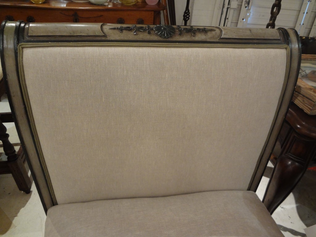 French Directoire Style Daybed In Good Condition In Houston, TX