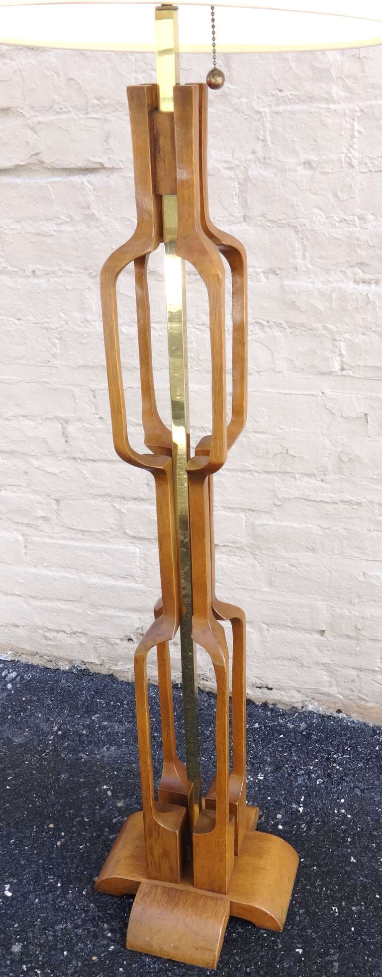 Modern 1950s Sculpted Walnut Floor Lamp In Excellent Condition For Sale In Washington, DC