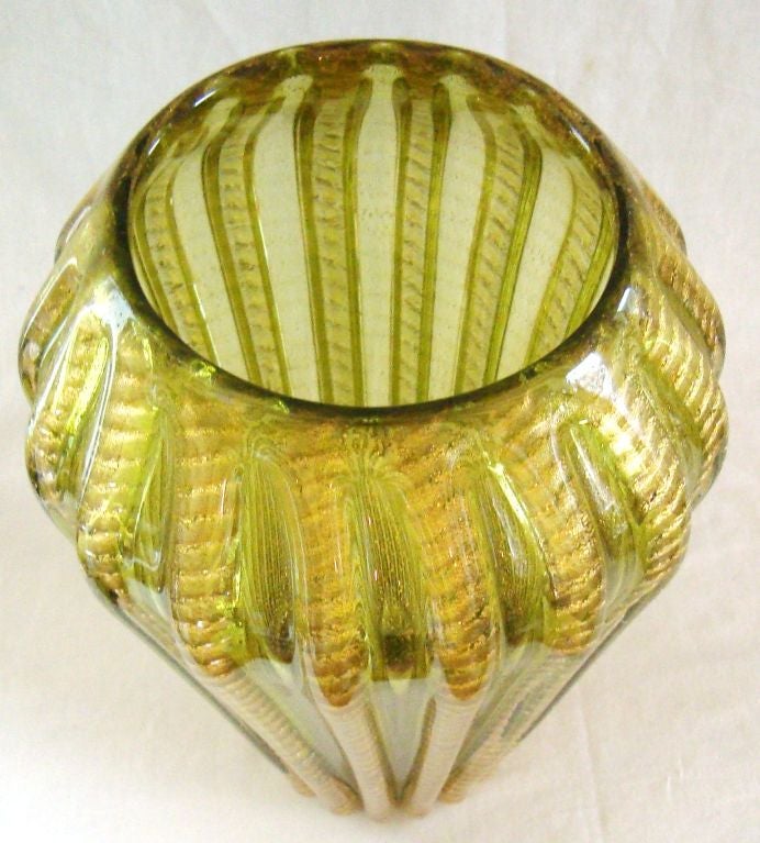 Large Green Barovier Murano Glass Cordonato D'oro Vase In Excellent Condition In Washington, DC